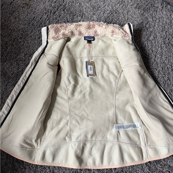 Patagonia classic retro vest brand new with tags limited edition - Picture 6 of 7